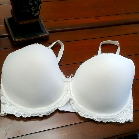 Delta Burke Other - 🙀 DELTA BURKE BRA